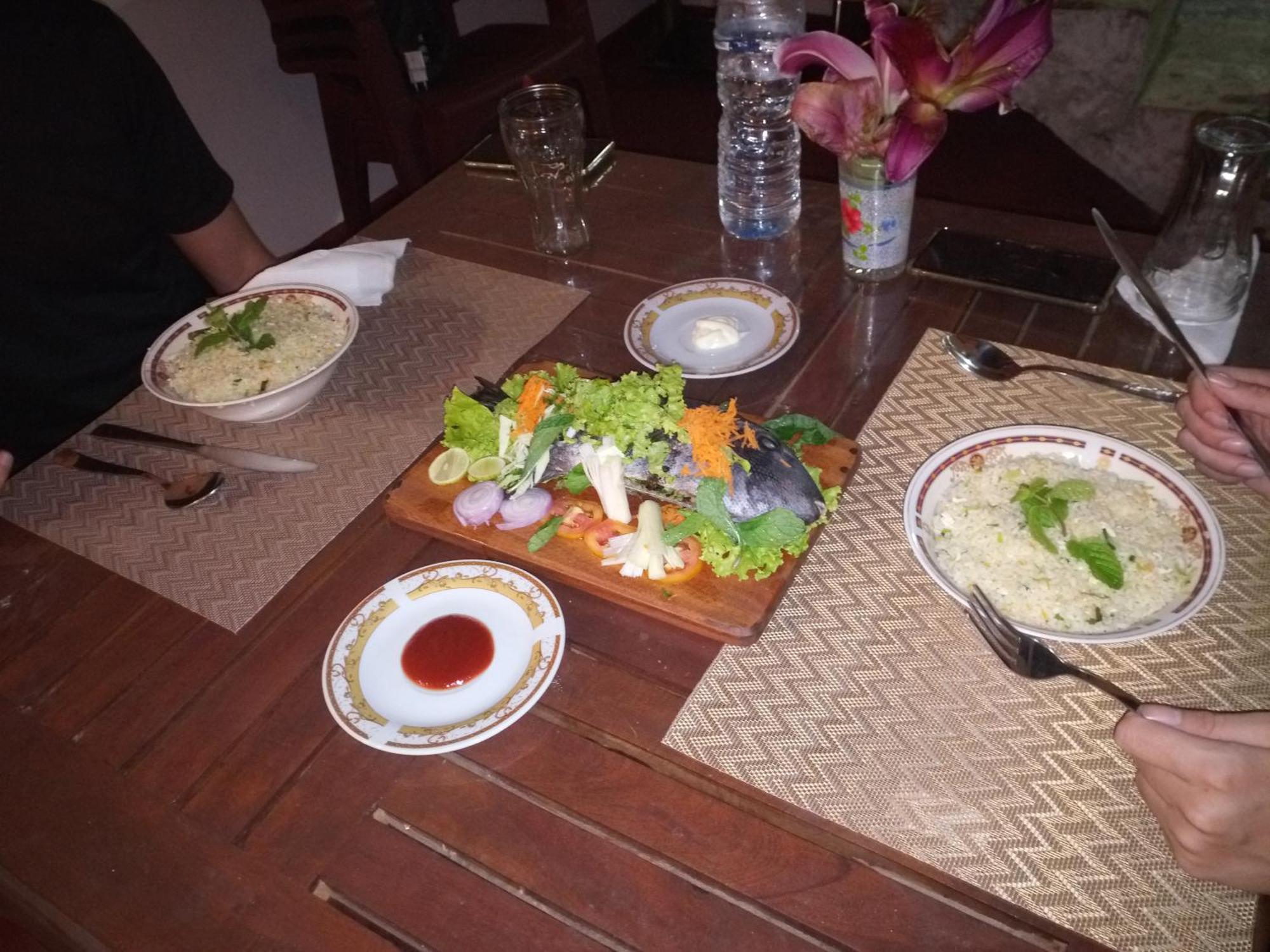 Silent Peacock Villa And Peacock Cafe Тангале Екстериор снимка